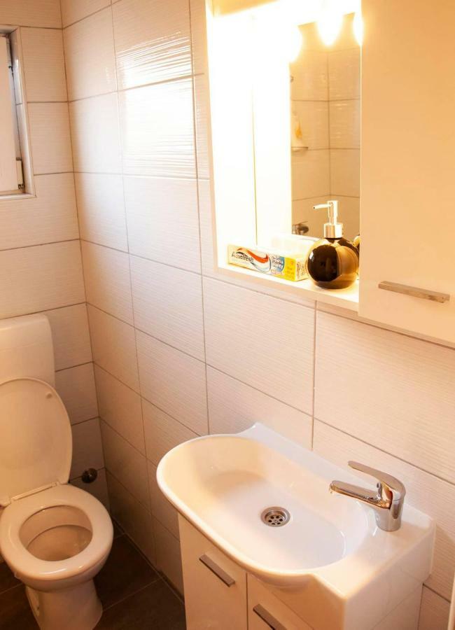 Apartments Ada โมสตาร์ ภายนอก รูปภาพ